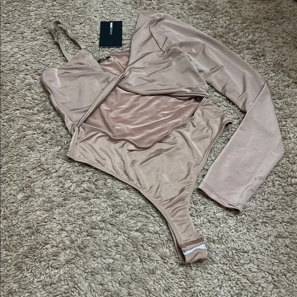 Nude Cut Out Bodysuit - Picture 12 of 12